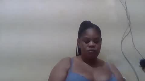 Snapshot of sexydove2 chatting on 07/10/26, 06:32 EMILY online show from 07/10/26, 06:32