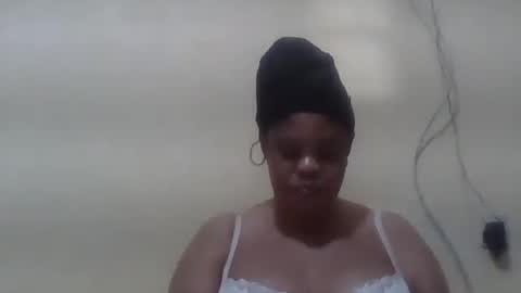 Snapshot of sexydove2 chatting on 07/16/26, 03:12 EMILY online show from 07/16/26, 03:12