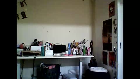 Wouldntyouliketoknow online show from 11/22/25, 09:36