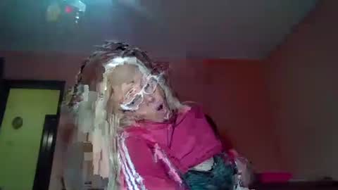 Snapshot of sexyeni chatting on 01/03/25, 01:38 ENI pvt moan your name WHEN I M NOT online you tell me in SNAPCHAT deal yes add me... FREE TWITTER magiconline101...... online show from 01/03/25, 01:38