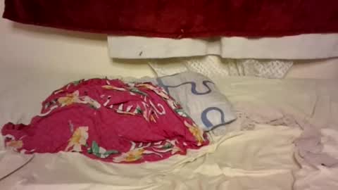 Snapshot of sexyfassy chatting on 12/04/25, 04:27 faisy online show from 12/04/25, 04:27