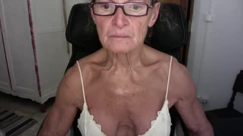 Snapshot of sexyfit58 chatting on 12/03/24, 12:24 SexyFit58 online show from 12/03/24, 12:24