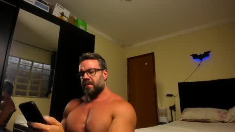 chris online show from 10/27/25, 07:18