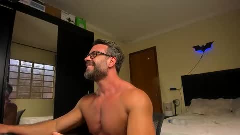 chris online show from 11/29/25, 04:54