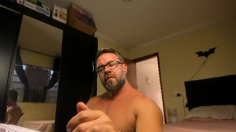 Snapshot of sexyflightz chatting on 06/17/26, 04:41 chris online show from 06/17/26, 04:41