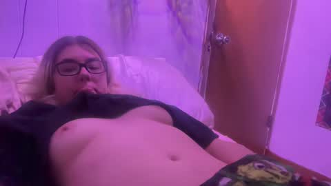 Snapshot of sexyflower21555 chatting on 12/10/24, 12:39 sexyflower21555 online show from 12/10/24, 12:39