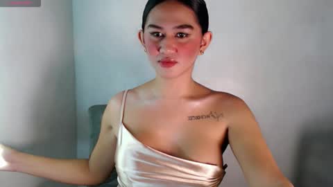 gigi online show from 11/14/25, 02:43