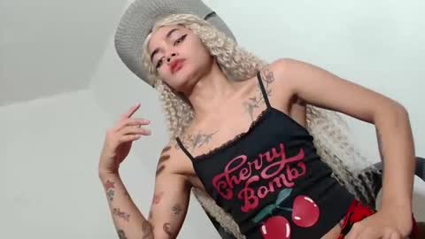 sexyhotbabe18 online show from 03/15/26, 12:05