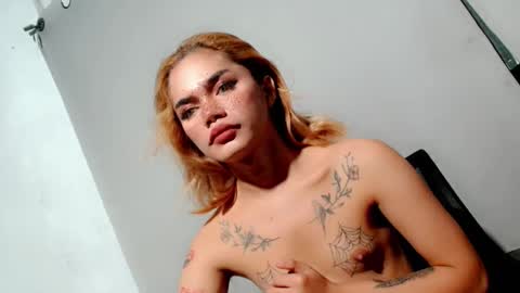 sexyhotbabe18 online show from 03/24/26, 12:04