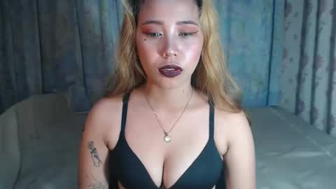 jeanken and jelian online show from 12/21/25, 02:30