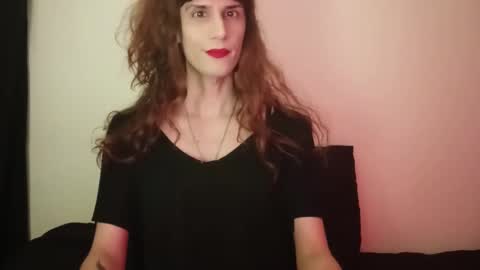 elsathedarlin online show from 10/12/25, 12:20