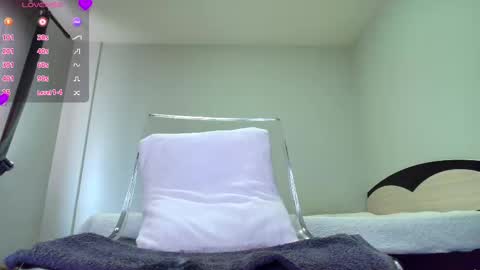 Snapshot of sexyjasmin19 chatting on 02/28/25, 09:04 Jasmin online show from 02/28/25, 09:04