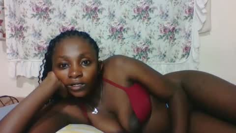 Snapshot of sexyjoane chatting on 02/08/25, 12:49 JOAN online show from 02/08/25, 12:49