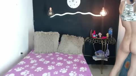 Snapshot of sexykata_of chatting on 01/03/25, 01:38 Kata sexy online show from 01/03/25, 01:38