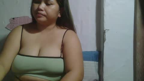 Snapshot of sexykittymom chatting on 02/16/25, 08:44 sexykittymom online show from 02/16/25, 08:44