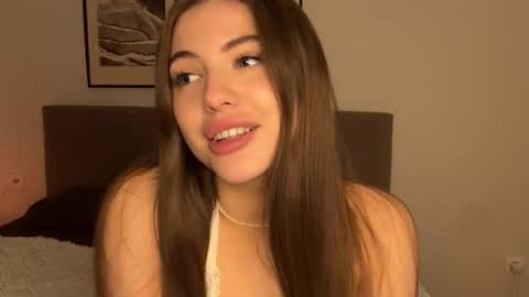 arya online show from 11/04/25, 10:42