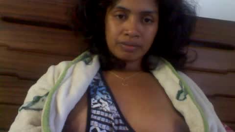 Snapshot of sexylarra12 chatting on 07/04/26, 08:09 sexylarra12 online show from 07/04/26, 08:09