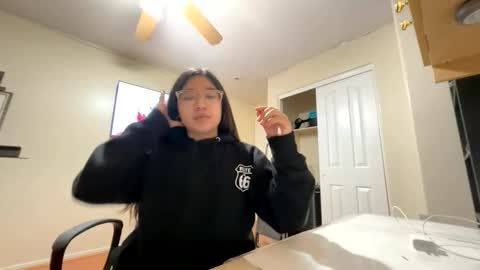 Snapshot of sexylatina22493587 chatting on 01/10/26, 03:52 sexylatina22493587 online show from 01/10/26, 03:52