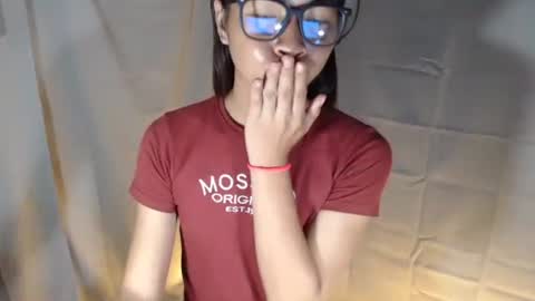 Laylia3 online show from 10/22/25, 02:50