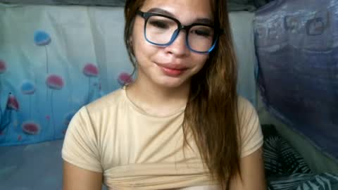 Snapshot of sexylaylia chatting on 06/21/26, 07:33 Laylia3 online show from 06/21/26, 07:33