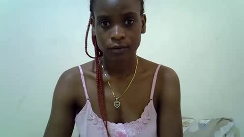 Snapshot of sexyliah chatting on 10/18/25, 09:10 sexy liah online show from 10/18/25, 09:10