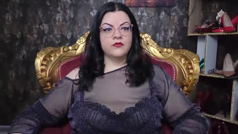 Snapshot of sexylilian chatting on 04/19/26, 08:24 Mistress Lilian Lestrange online show from 04/19/26, 08:24