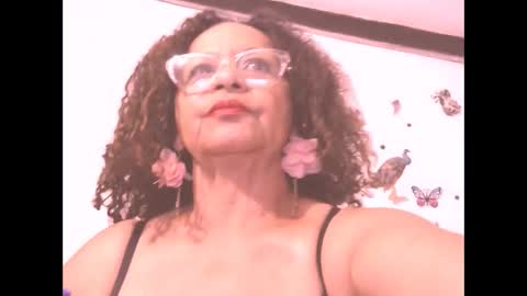 Snapshot of sexylilith421 chatting on 11/27/25, 03:19 Sexy Lilith online show from 11/27/25, 03:19