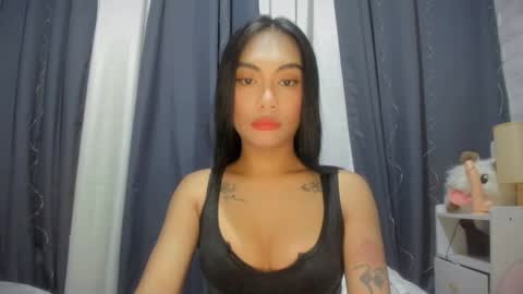 Snapshot of sexylovesappira chatting on 02/14/26, 06:59 maxine online show from 02/14/26, 06:59