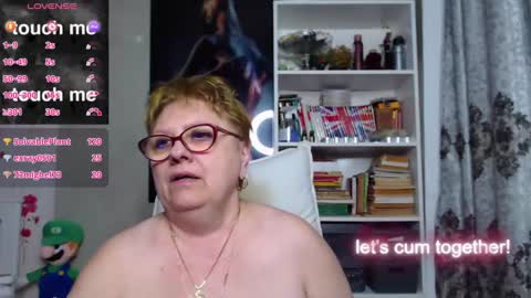 Snapshot of sexylynette4u chatting on 01/05/25, 02:08 sexylynette4u online show from 01/05/25, 02:08