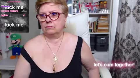 Snapshot of sexylynette4u chatting on 02/20/25, 10:48 sexylynette4u online show from 02/20/25, 10:48
