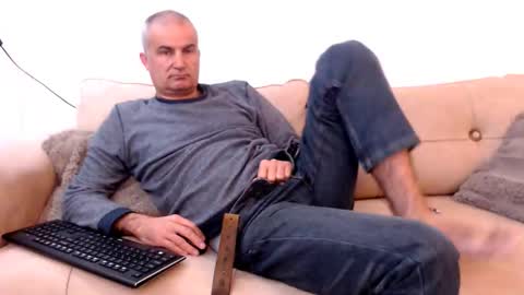 David online show from 10/29/25, 04:37