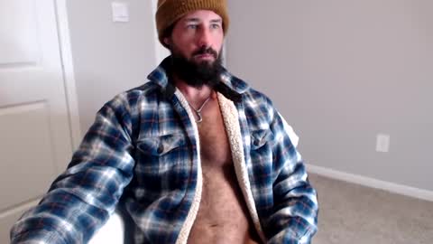 Snapshot of sexymanmk26 chatting on 12/27/24, 01:07 lets go private im ready to play pvt cum online show from 12/27/24, 01:07
