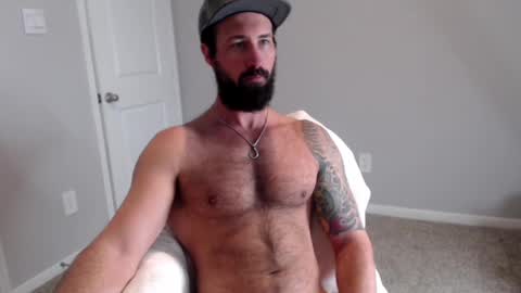 Snapshot of sexymanmk26 chatting on 02/22/25, 05:35 lets go private im ready to play pvt cum online show from 02/22/25, 05:35