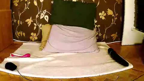 Squirty Maya Gold online show from 09/14/25, 01:43