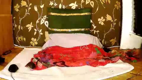 Squirty Maya Gold online show from 09/18/25, 07:27