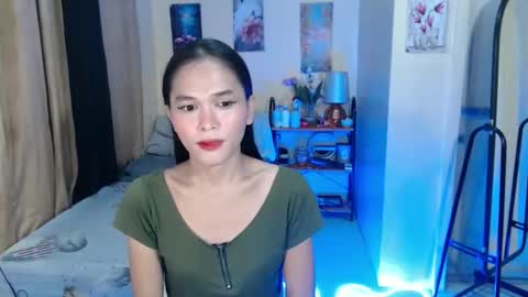 Snapshot of sexymeltsss chatting on 04/02/26, 01:20 Lyka online show from 04/02/26, 01:20