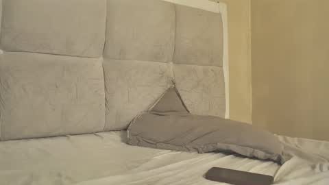 Snapshot of sexymia56 chatting on 09/09/25, 01:38 Miss mia online show from 09/09/25, 01:38