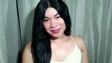 Mika online show from 03/11/26, 07:25