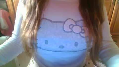 Snapshot of sexymisss24 chatting on 02/06/25, 11:32 sexymisss24 online show from 02/06/25, 11:32