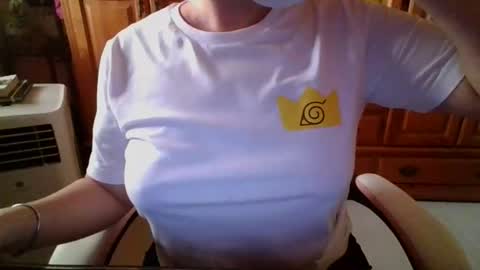 Snapshot of sexymisss24 chatting on 09/09/25, 10:15 sexymisss24 online show from 09/09/25, 10:15