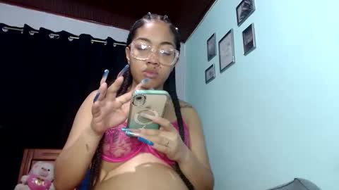 sexymomm678 online show from 04/23/26, 02:13