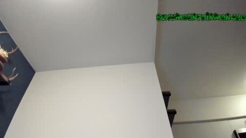 Snapshot of sexymountainman420 chatting on 01/12/25, 04:00 Sexymountainman420 online show from 01/12/25, 04:00