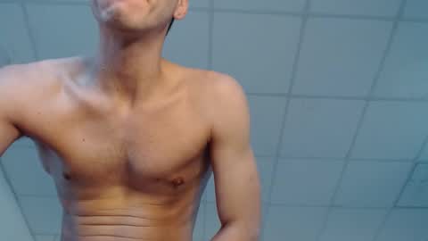 Snapshot of sexymuscle26 chatting on 01/09/25, 07:31 Adrian online show from 01/09/25, 07:31