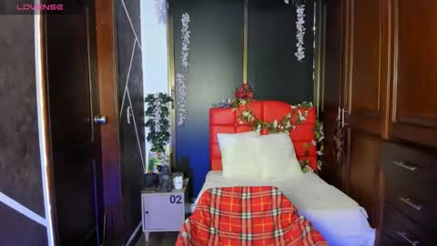 N A F online show from 12/03/25, 07:12