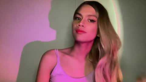 Snapshot of sexynakedweapon chatting on 06/15/26, 03:58 LIEZEL online show from 06/15/26, 03:58