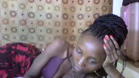 Snapshot of sexyneedle22 chatting on 02/10/25, 02:48 VIVIAN online show from 02/10/25, 02:48