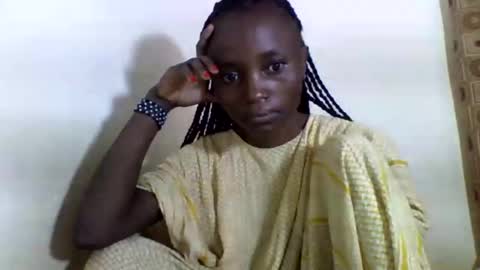 Snapshot of sexyneedle22 chatting on 02/11/25, 05:58 VIVIAN online show from 02/11/25, 05:58