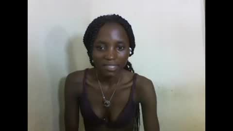 Snapshot of sexyneedle22 chatting on 02/16/25, 11:59 VIVIAN online show from 02/16/25, 11:59