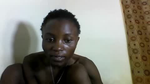 Snapshot of sexyneedle22 chatting on 02/22/25, 12:40 VIVIAN online show from 02/22/25, 12:40
