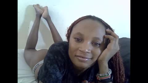 Snapshot of sexypetite4 chatting on 09/26/25, 07:56 SHARON online show from 09/26/25, 07:56